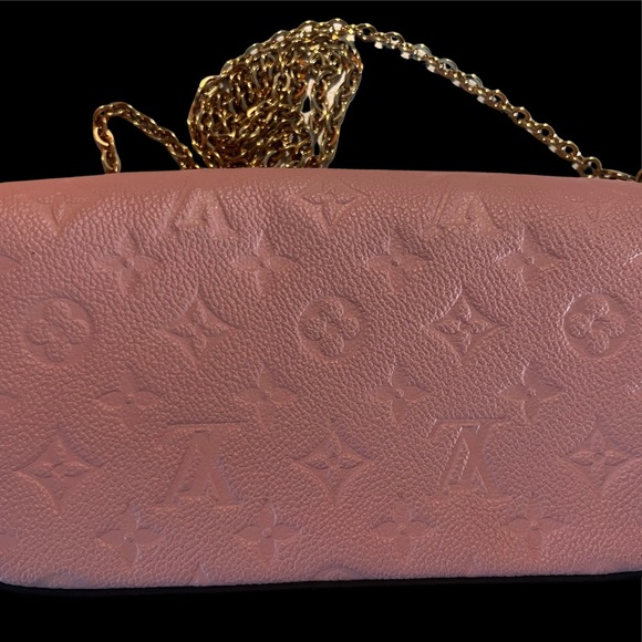 Louis Vuitton authentic used Bag in rose with gold chain. - Picture 3 of 4